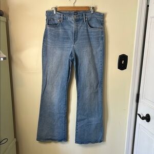 Gap Women's Flare Light Wash Blue Jeans Size 16